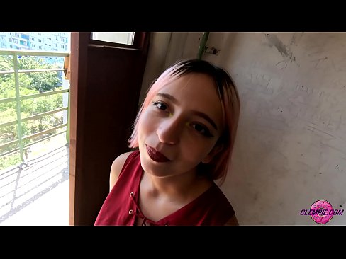❤️ Estudante Sensual Chupa um Estranho no Outback - Cum On His Face Porno vk em nós